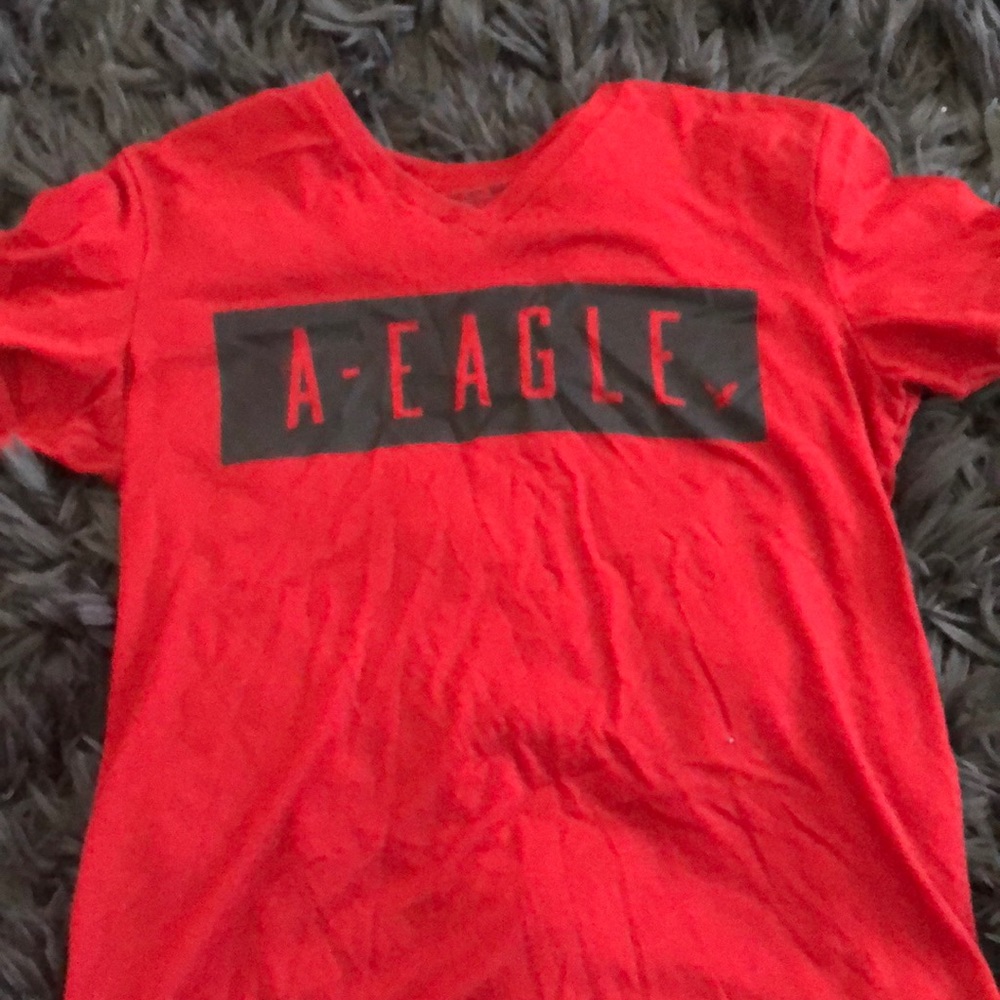 Men’s American Eagle VNeck Tee
